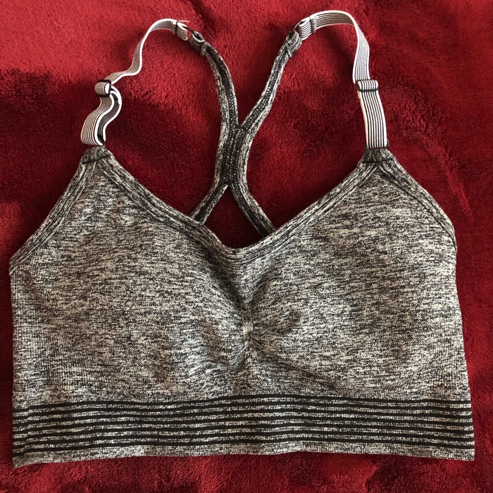 🌸Victoria’s Secret Victoria Sport Bra🌸